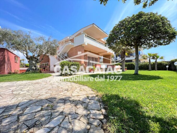 ostia villa vista mare 01 - CasaCatag Immobiliare
