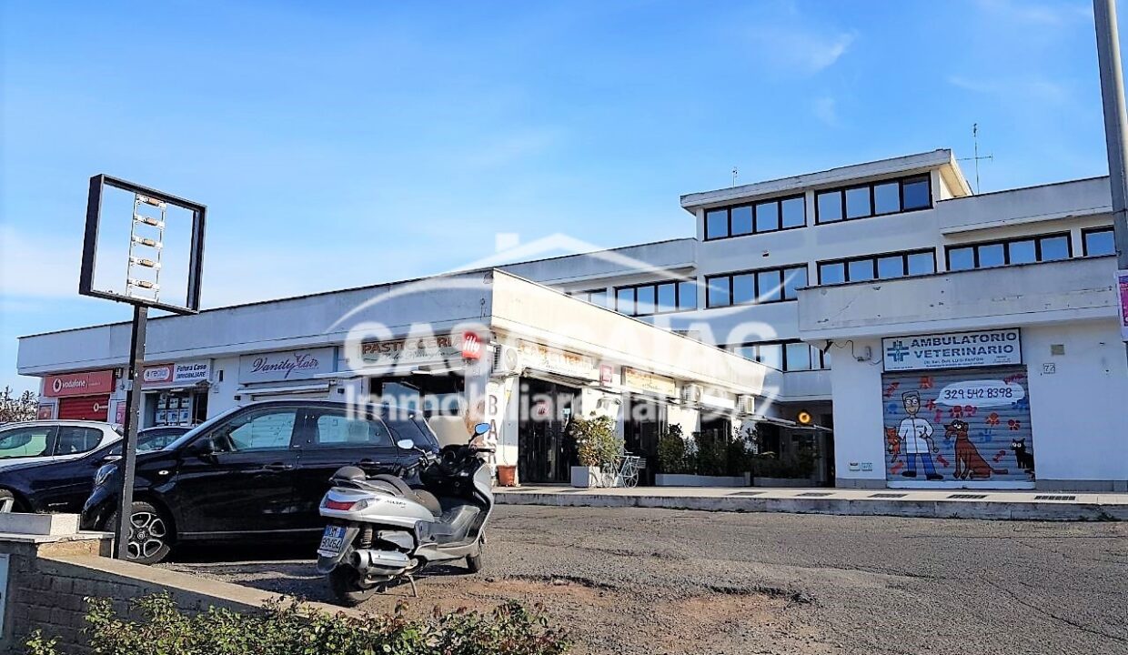 10vendita magazzino axa 12