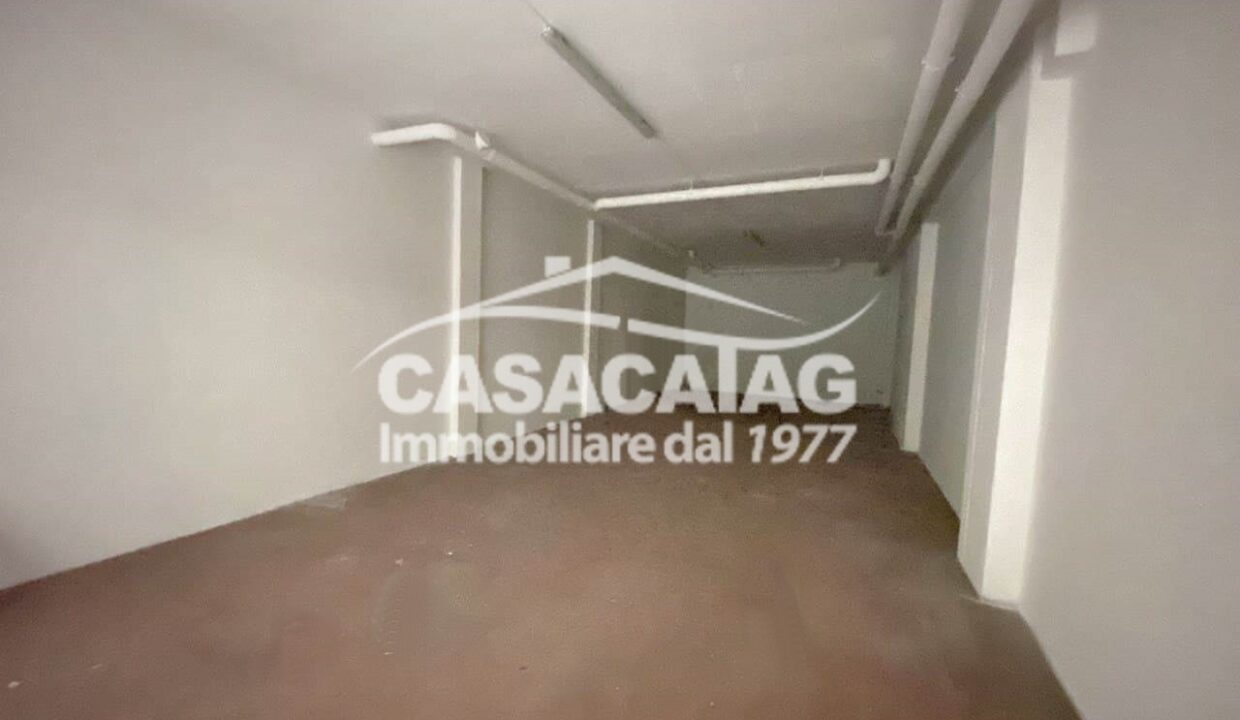 locazione magazzino axa 06