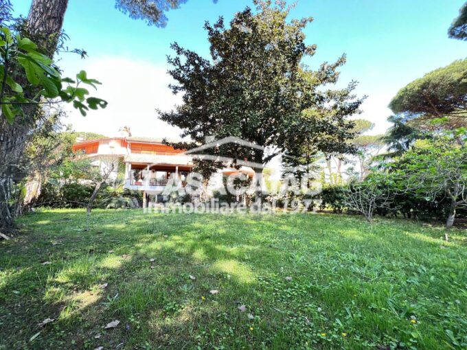 villa casalpalocco 01 - CasaCatag Immobiliare