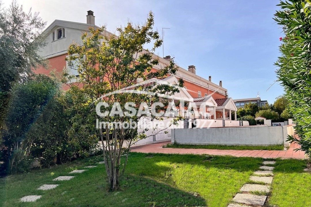 Vendita Splendida Villa – Axa
