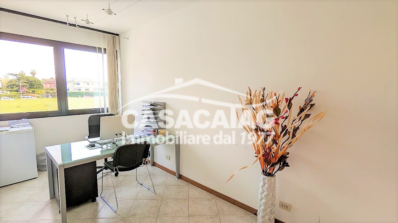Locazione Ufficio – Axa
