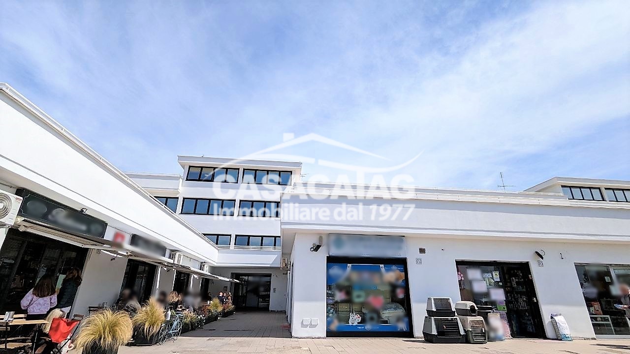 Locazione Ufficio Ampia Metratura – Axa